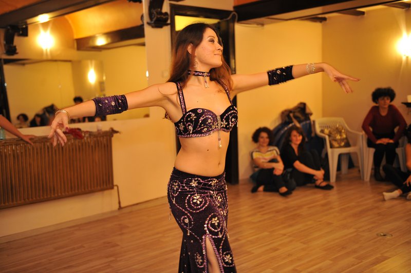 Elmas Oriental Dance Studio - Cursuri de dans oriental